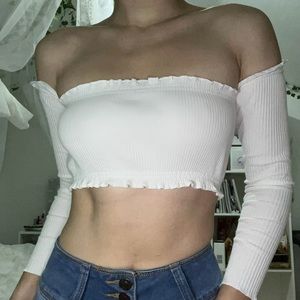 Off shoulder white long sleeve crop top